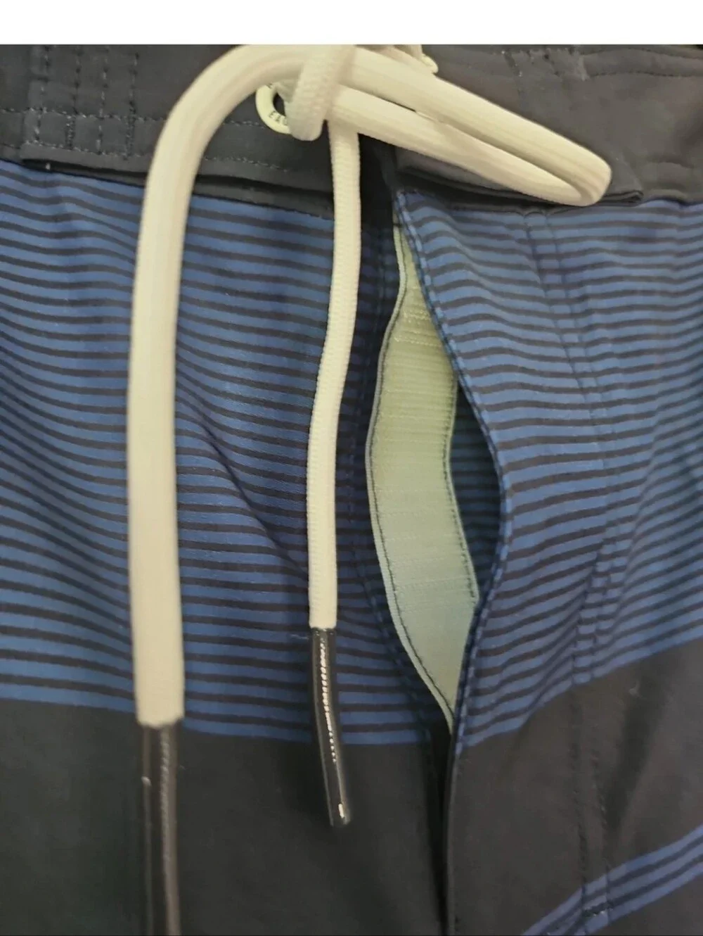 American Eagle Board Shorts Hits At Knee Size XXL New With Tags